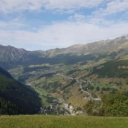 Flat With Breathtaking View In Crest Appartamento